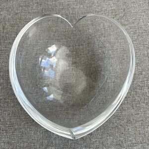 Nambé Glass Heart Bowl Large 8.5x5. Imported. Dishwasher Safe